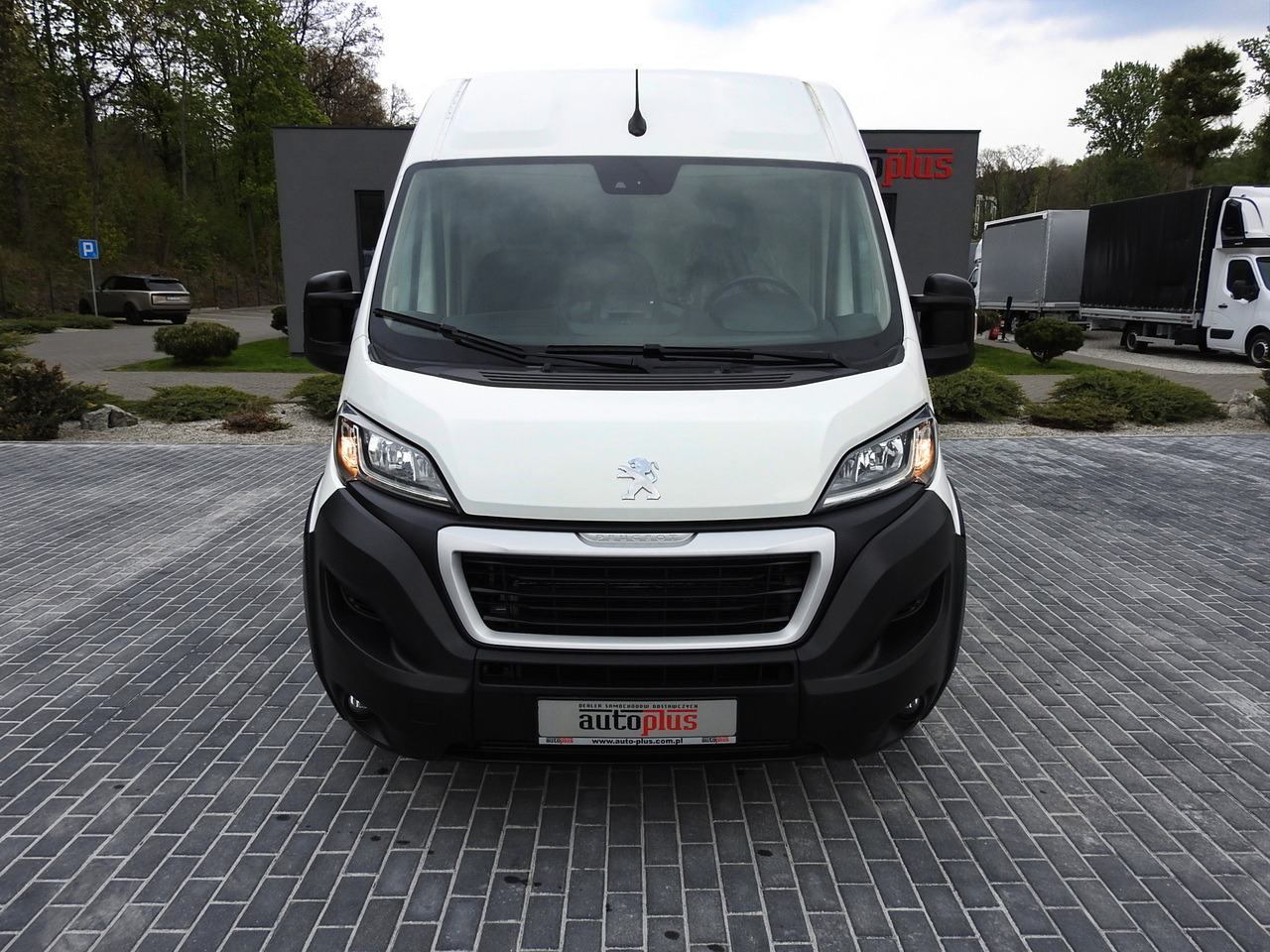 PEUGEOT BOXER REFRIGERATOR VAN 0*C CRUISE CONTROL NAVIGATION AIR CONDITIONING  135HP - Kjølebil: bilde 5 PEUGEOT BOXER REFRIGERATOR VAN 0*C CRUISE CONTROL NAVIGATION AIR CONDITIONING  135HP - Kjølebil: bilde 5