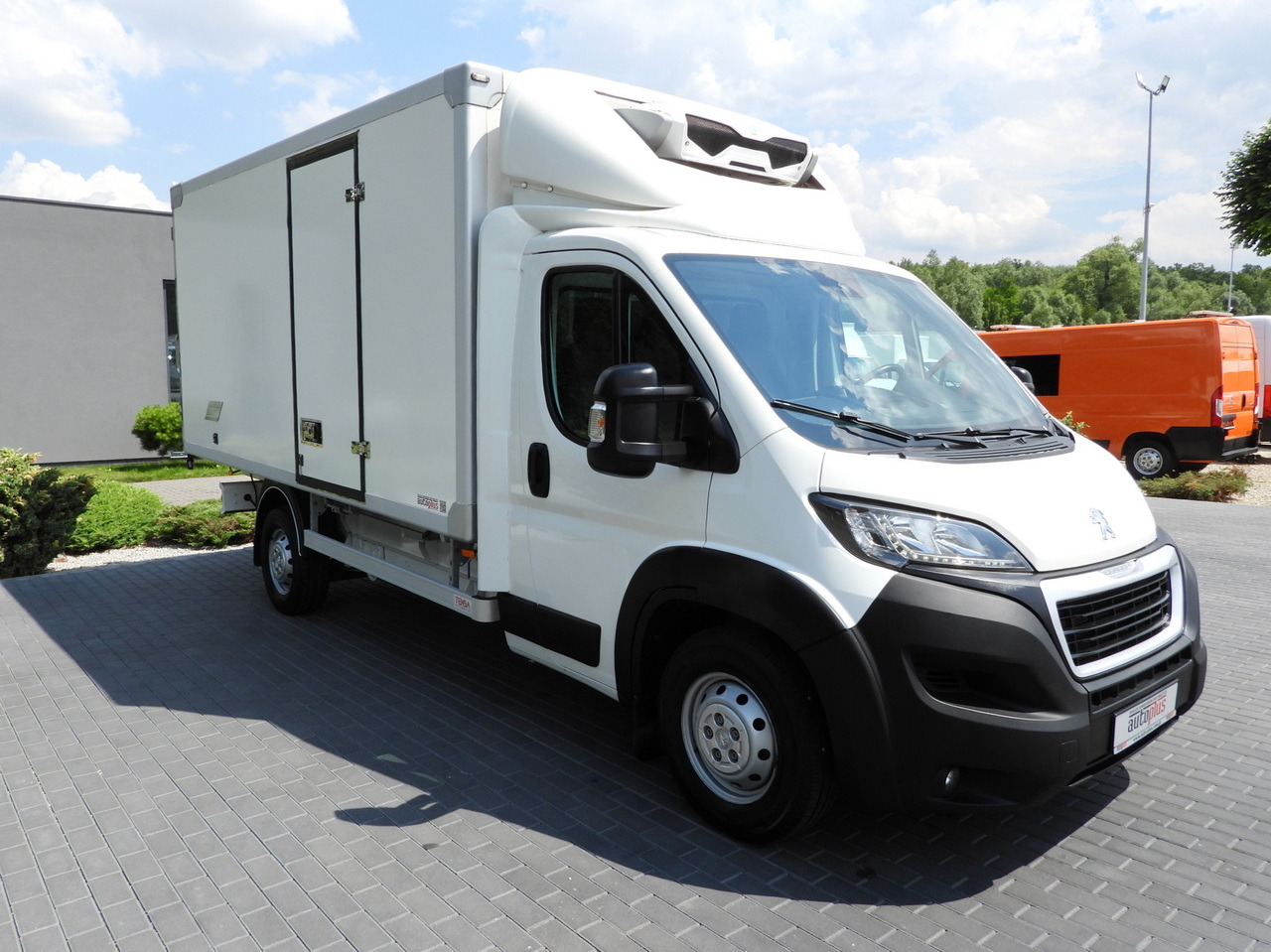 PEUGEOT BOXER REGRIGERATOR BOX 0*C 8 PALLETS CRUISE CONTROL LED LIGHTS AIR CONDITIONING 165HP - Kjølebil: bilde 4 PEUGEOT BOXER REGRIGERATOR BOX 0*C 8 PALLETS CRUISE CONTROL LED LIGHTS AIR CONDITIONING 165HP - Kjølebil: bilde 4