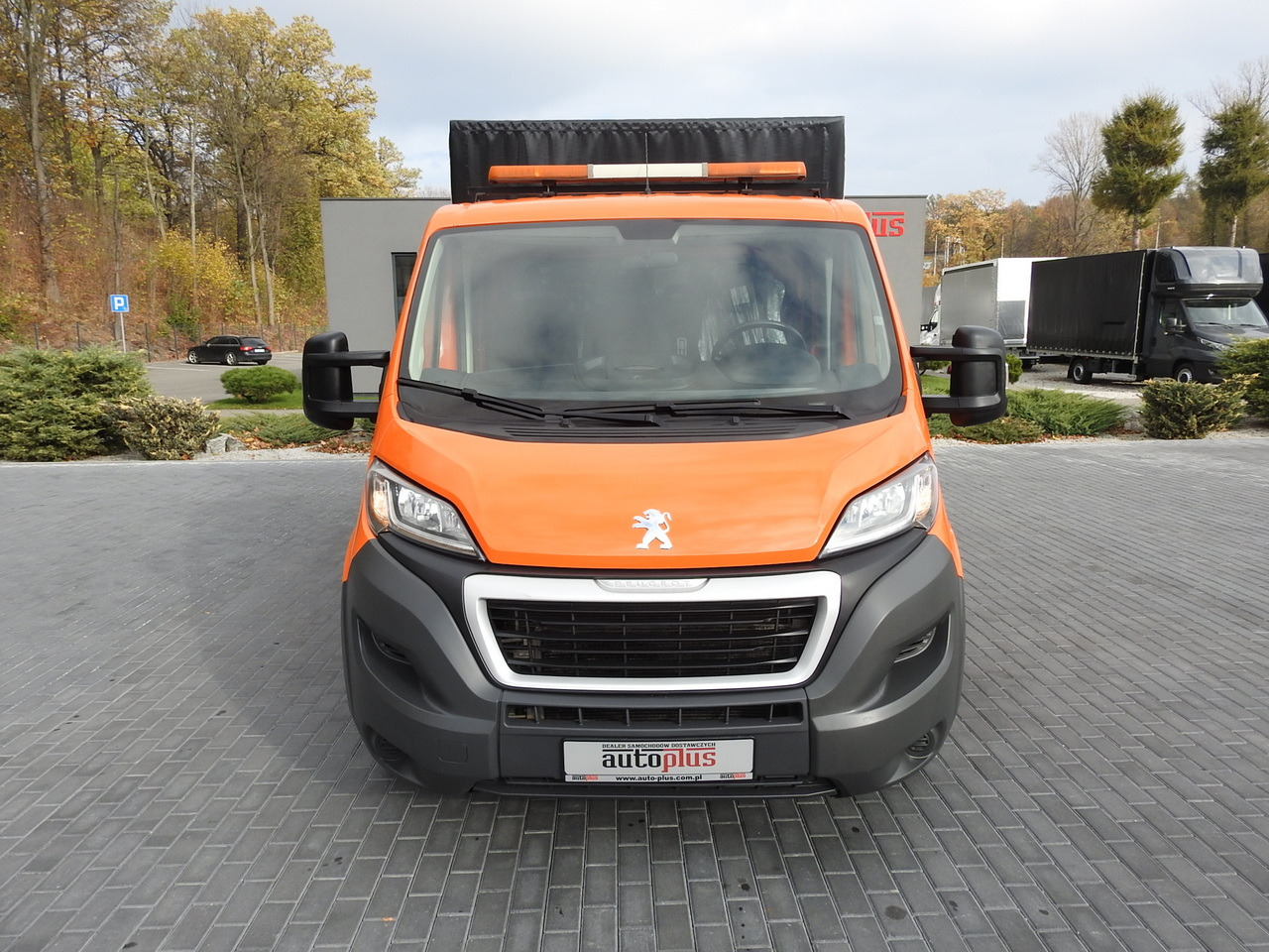 PEUGEOT BOXER STAKE BODY TARPAULIN DOUBLE CABIN DOKA 7 SEATS AIR CONDITIONING PNEUMATICS 140HP - Varebil med plan: bilde 5 PEUGEOT BOXER STAKE BODY TARPAULIN DOUBLE CABIN DOKA 7 SEATS AIR CONDITIONING PNEUMATICS 140HP - Varebil med plan: bilde 5