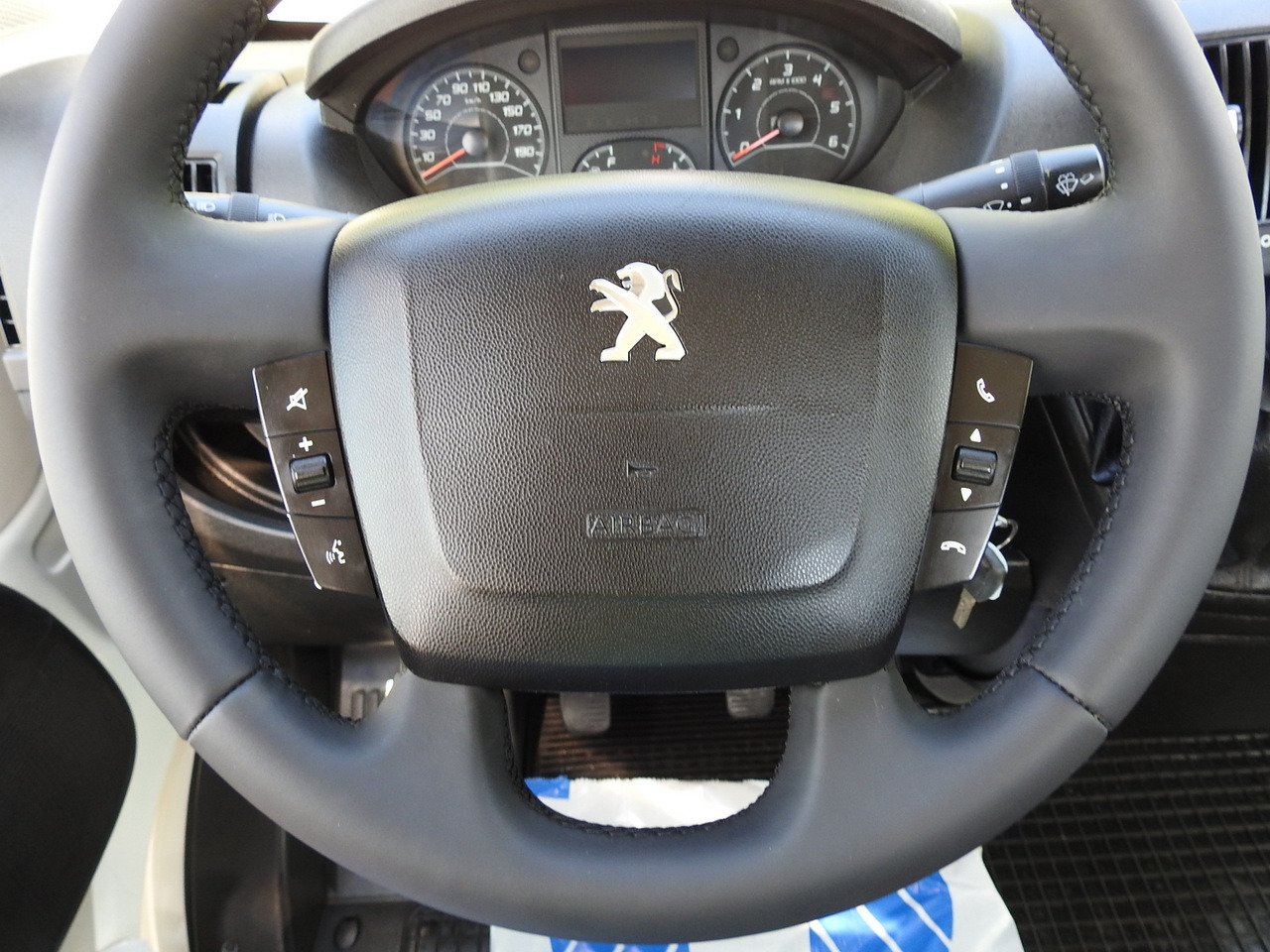 Varebil med tipp PEUGEOT BOXER THREE-WAY TIPPER  AIR CONDITIONING  130HP: bilde 33