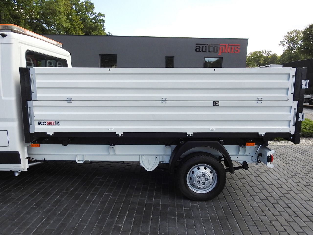 Varebil med tipp PEUGEOT BOXER THREE-WAY TIPPER  AIR CONDITIONING  130HP: bilde 23