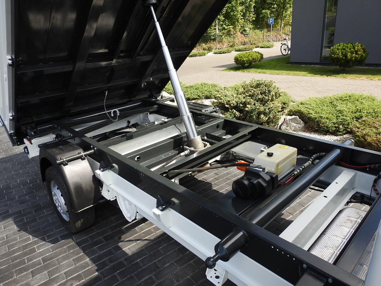 Varebil med tipp PEUGEOT BOXER THREE-WAY TIPPER  AIR CONDITIONING  130HP: bilde 26