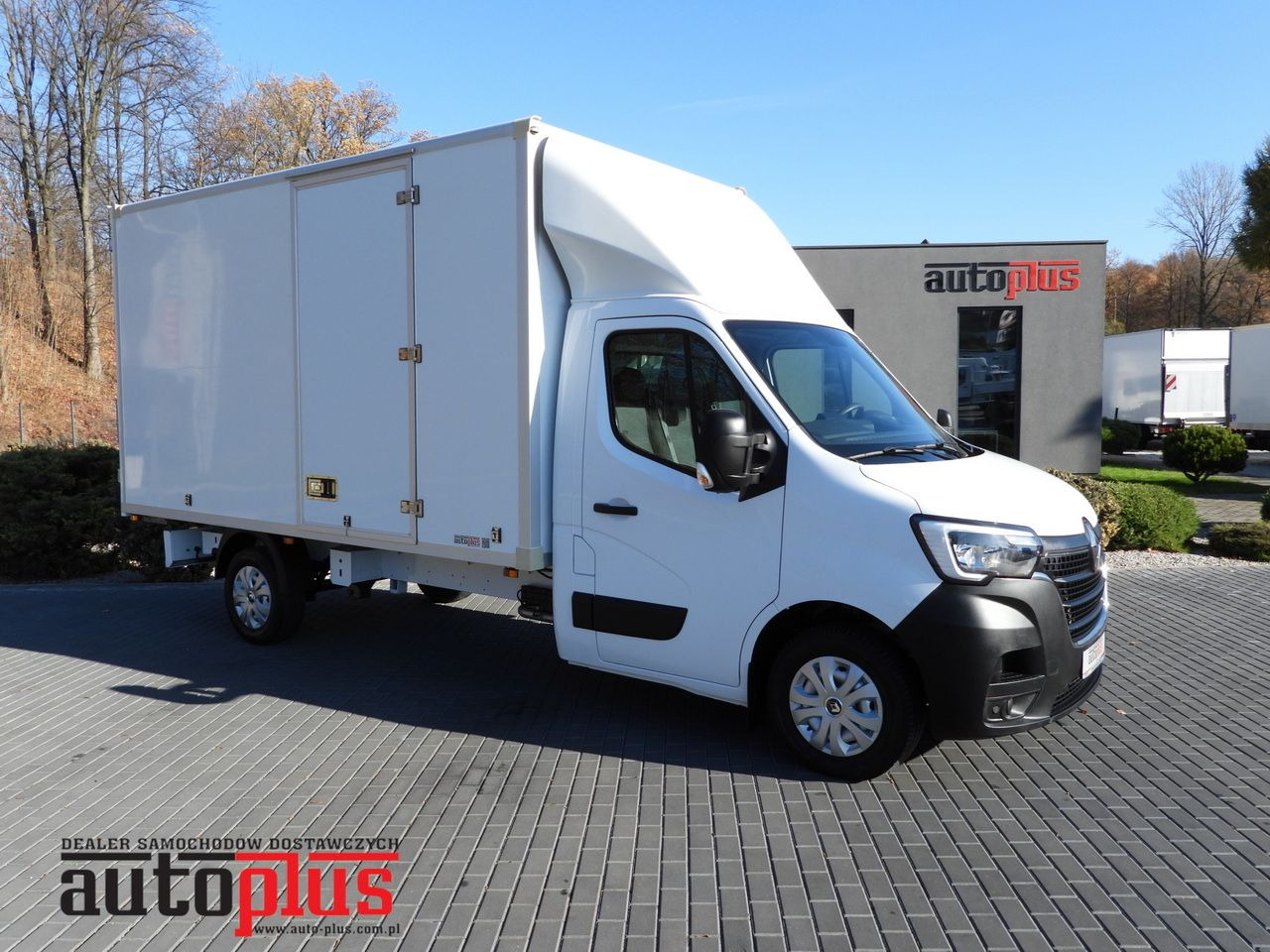 RENAULT MASTER BOX 8 PALLETS CRUISE CONTROL NAVIGATION LED LIGHTS AIR CONDITIONING 145HP - Varebil med skap: bilde 1 RENAULT MASTER BOX 8 PALLETS CRUISE CONTROL NAVIGATION LED LIGHTS AIR CONDITIONING 145HP - Varebil med skap: bilde 1