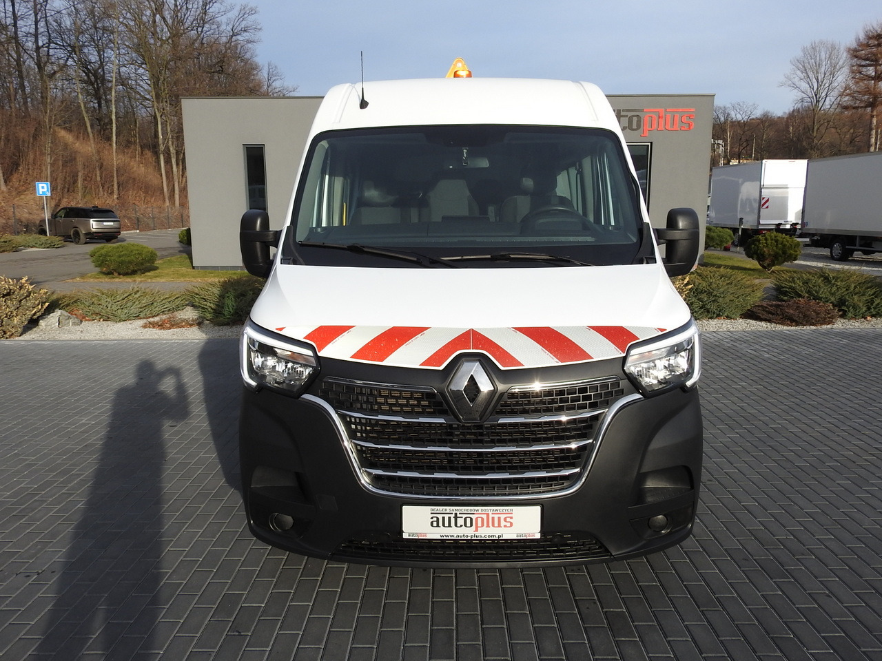 RENAULT MASTER BOX DELIVERY VAN 7 SEATS CRUISE CONTROL AIR CONDITIONING LED LIGHTS 135HP - Kassebil: bilde 5 RENAULT MASTER BOX DELIVERY VAN 7 SEATS CRUISE CONTROL AIR CONDITIONING LED LIGHTS 135HP - Kassebil: bilde 5