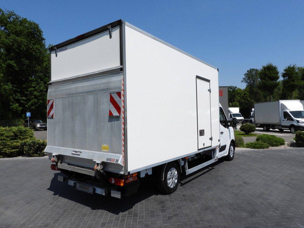 RENAULT MASTER BOX LIFT 8 PALLETS CRUISE CONTROL LED LIGHTS AIR CONDITIONING 165HP - Varebil med skap: bilde 3 RENAULT MASTER BOX LIFT 8 PALLETS CRUISE CONTROL LED LIGHTS AIR CONDITIONING 165HP - Varebil med skap: bilde 3
