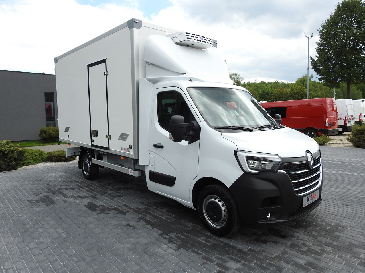 RENAULT MASTER NEW REGRIGERATOR BOX -10*C 8 PALLETS CRUISE CONTROL AIR CONDITIONING LED LIGHTS GUARANTEE 165HP - Kjølebil: bilde 4 RENAULT MASTER NEW REGRIGERATOR BOX -10*C 8 PALLETS CRUISE CONTROL AIR CONDITIONING LED LIGHTS GUARANTEE 165HP - Kjølebil: bilde 4