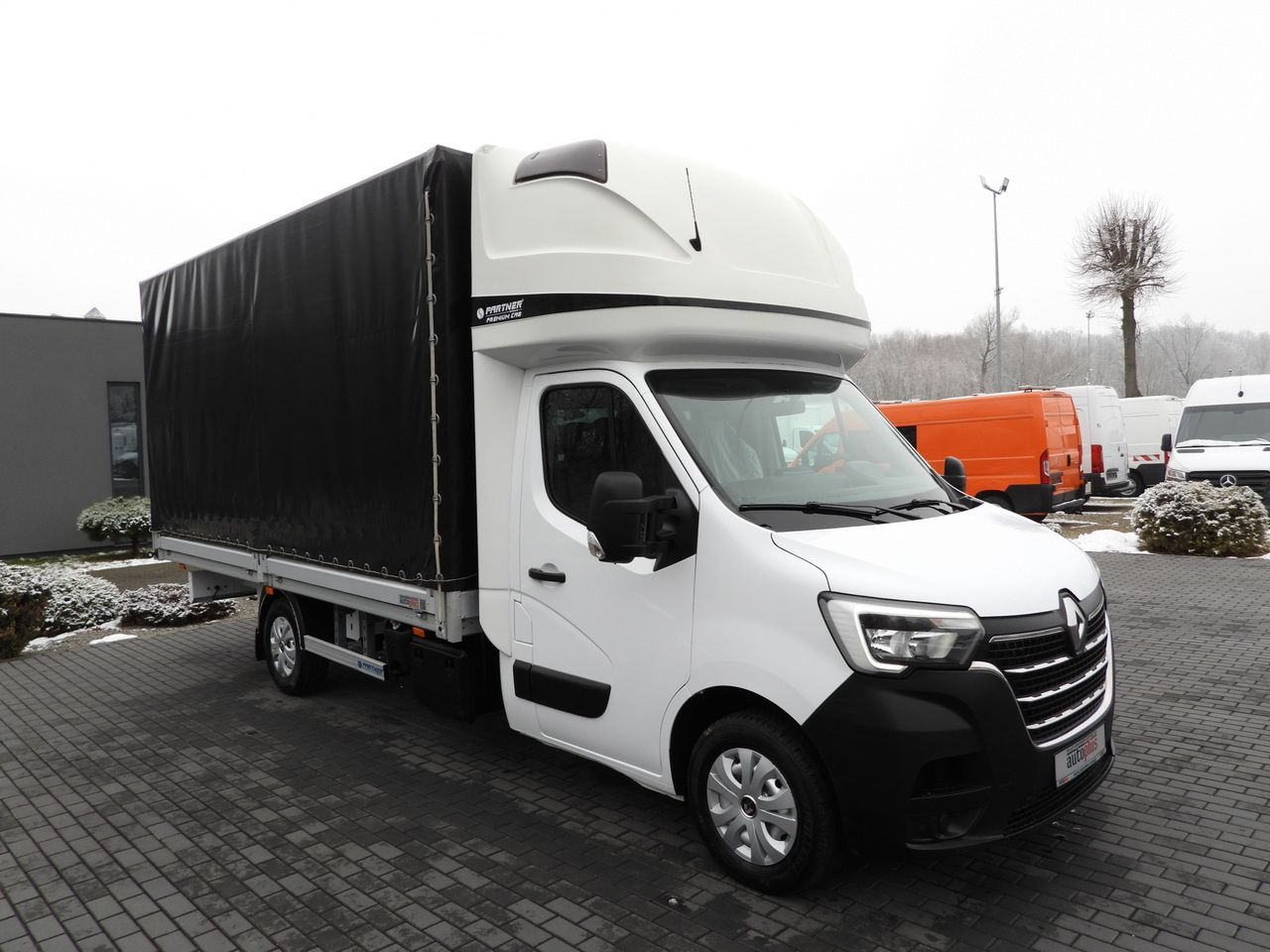 RENAULT MASTER TARPAULIN 10 PALLETS CRUISE CONTROL LED LIGHTS PNEUMATICS AIR CONDITIONING 165HP - Varebil med kapell: bilde 4 RENAULT MASTER TARPAULIN 10 PALLETS CRUISE CONTROL LED LIGHTS PNEUMATICS AIR CONDITIONING 165HP - Varebil med kapell: bilde 4