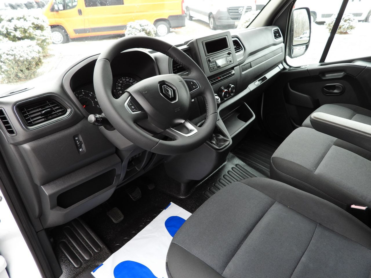 RENAULT MASTER TARPAULIN 10 PALLETS CRUISE CONTROL LED LIGHTS PNEUMATICS AIR CONDITIONING 165HP - Varebil med kapell: bilde 2 RENAULT MASTER TARPAULIN 10 PALLETS CRUISE CONTROL LED LIGHTS PNEUMATICS AIR CONDITIONING 165HP - Varebil med kapell: bilde 2