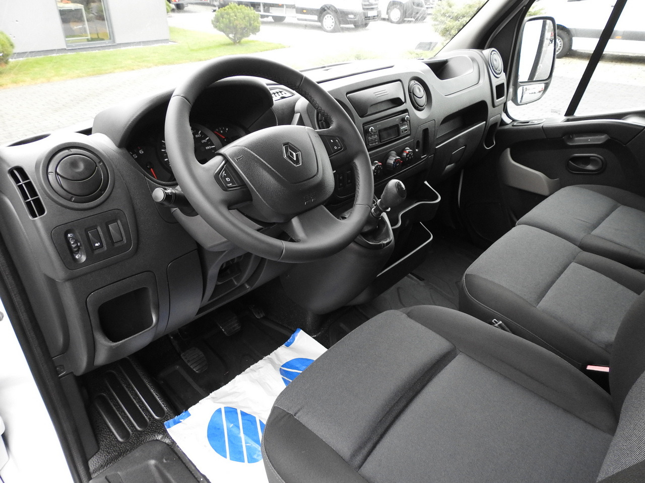 RENAULT MASTER TARPAULIN 10 PALLETS WEBASTO CRUISE CONTROL AIR CONDITIONING 170HP - Varebil med kapell: bilde 2 RENAULT MASTER TARPAULIN 10 PALLETS WEBASTO CRUISE CONTROL AIR CONDITIONING 170HP - Varebil med kapell: bilde 2