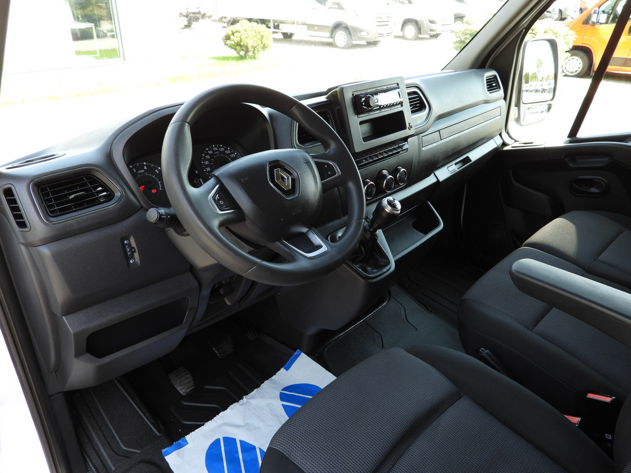 RENAULT MASTER TARPAULIN 10 PALLETS WEBASTO CRUISE CONTROL LED LIGHTS PNEUMATICS AIR CONDITIONING 165HP - Varebil med kapell: bilde 2 RENAULT MASTER TARPAULIN 10 PALLETS WEBASTO CRUISE CONTROL LED LIGHTS PNEUMATICS AIR CONDITIONING 165HP - Varebil med kapell: bilde 2