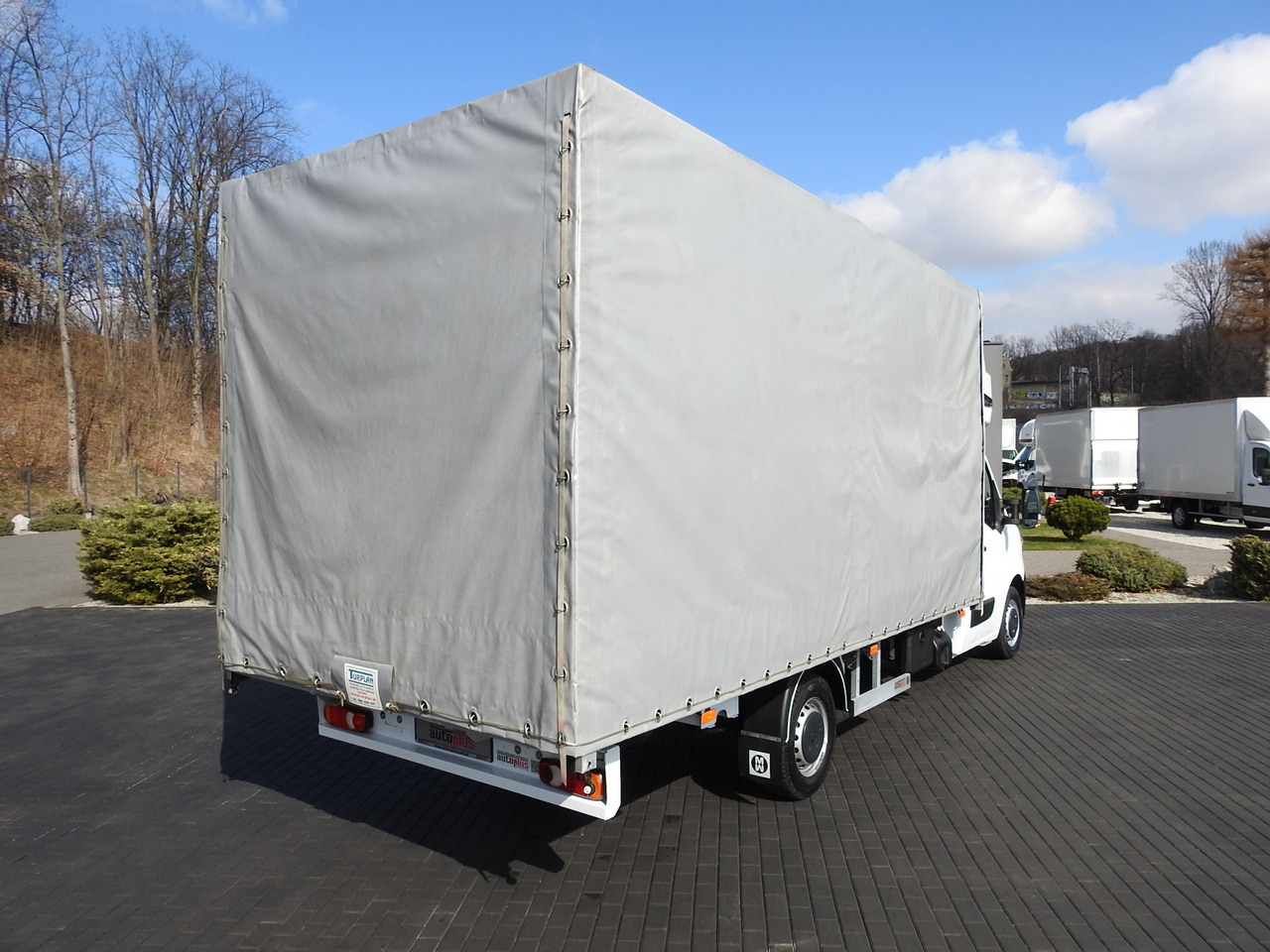 RENAULT MASTER TARPAULIN 10 PALLETS WEBASTO CRUISE CONTROL LED LIGHTS PNEUMATICS AIR CONDITIONING 165HP - Varebil med kapell: bilde 3 RENAULT MASTER TARPAULIN 10 PALLETS WEBASTO CRUISE CONTROL LED LIGHTS PNEUMATICS AIR CONDITIONING 165HP - Varebil med kapell: bilde 3