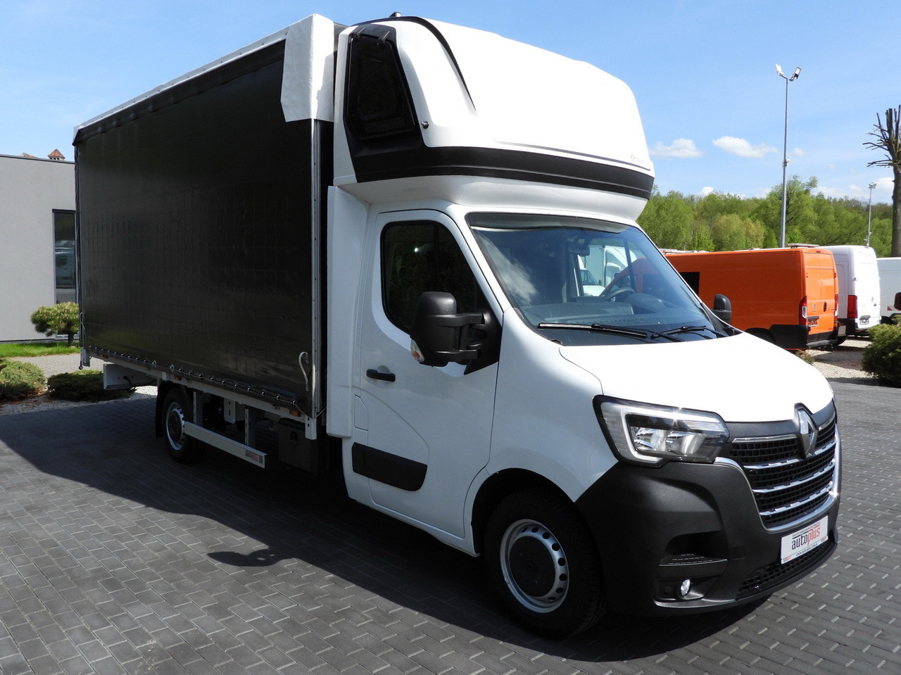 RENAULT MASTER TARPAULIN 10 PALLETS WEBASTO CRUISE CONTROL LED LIGHTS PNEUMATICS AIR CONDITIONING 165HP - Varebil med kapell: bilde 4 RENAULT MASTER TARPAULIN 10 PALLETS WEBASTO CRUISE CONTROL LED LIGHTS PNEUMATICS AIR CONDITIONING 165HP - Varebil med kapell: bilde 4