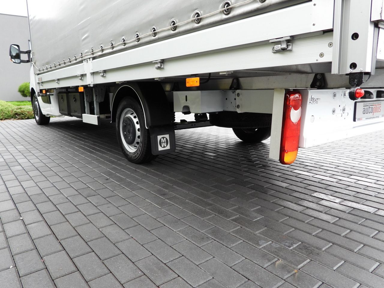 Varebil med kapell RENAULT MASTER TARPAULIN 12 PALLETS WEBASTO CRUISE CONTROL NAVIGATION LED LIGHTS PNEUMATICS AIR CONDITIONING 165HP: bilde 16 Varebil med kapell RENAULT MASTER TARPAULIN 12 PALLETS WEBASTO CRUISE CONTROL NAVIGATION LED LIGHTS PNEUMATICS AIR CONDITIONING 165HP: bilde 16