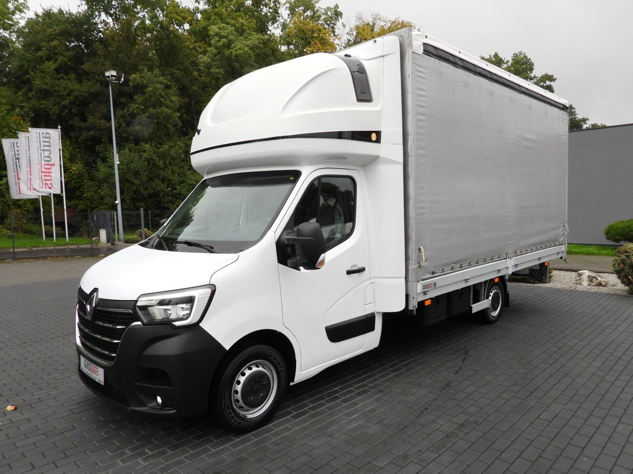 Varebil med kapell RENAULT MASTER TARPAULIN 12 PALLETS WEBASTO CRUISE CONTROL NAVIGATION LED LIGHTS PNEUMATICS AIR CONDITIONING 165HP: bilde 6 Varebil med kapell RENAULT MASTER TARPAULIN 12 PALLETS WEBASTO CRUISE CONTROL NAVIGATION LED LIGHTS PNEUMATICS AIR CONDITIONING 165HP: bilde 6