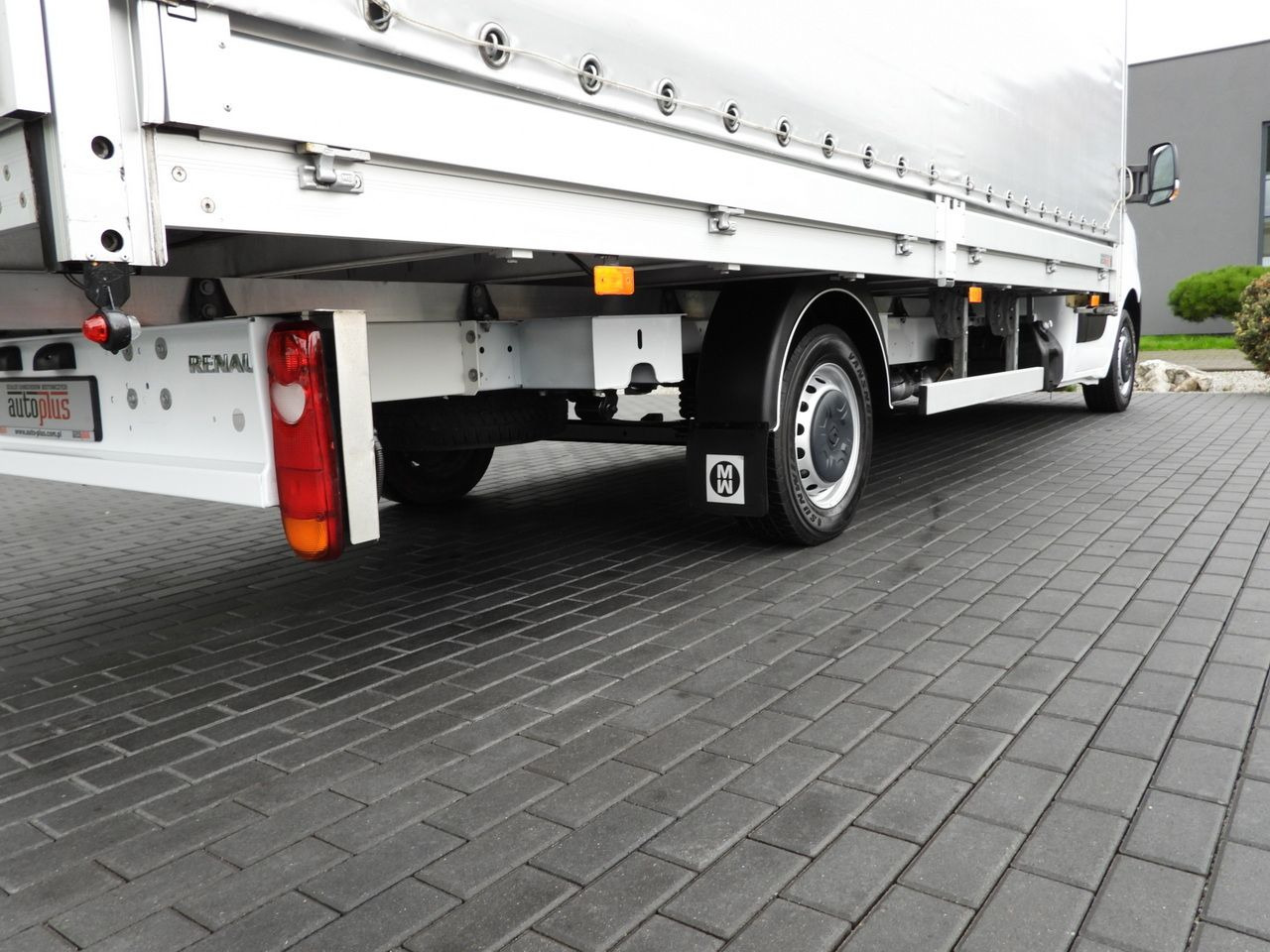 Varebil med kapell RENAULT MASTER TARPAULIN 12 PALLETS WEBASTO CRUISE CONTROL NAVIGATION LED LIGHTS PNEUMATICS AIR CONDITIONING 165HP: bilde 17 Varebil med kapell RENAULT MASTER TARPAULIN 12 PALLETS WEBASTO CRUISE CONTROL NAVIGATION LED LIGHTS PNEUMATICS AIR CONDITIONING 165HP: bilde 17