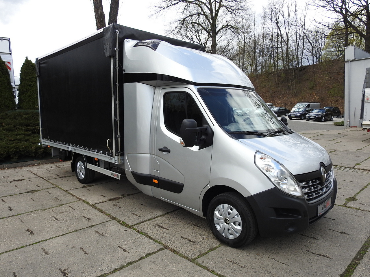 RENAULT MASTER TARPAULIN 8 PALLETS WEBASTO CRUISE CONTROL NAVIGATION AIR CONDITIONING PNEUMATICS 170HP - Varebil med kapell: bilde 4 RENAULT MASTER TARPAULIN 8 PALLETS WEBASTO CRUISE CONTROL NAVIGATION AIR CONDITIONING PNEUMATICS 170HP - Varebil med kapell: bilde 4