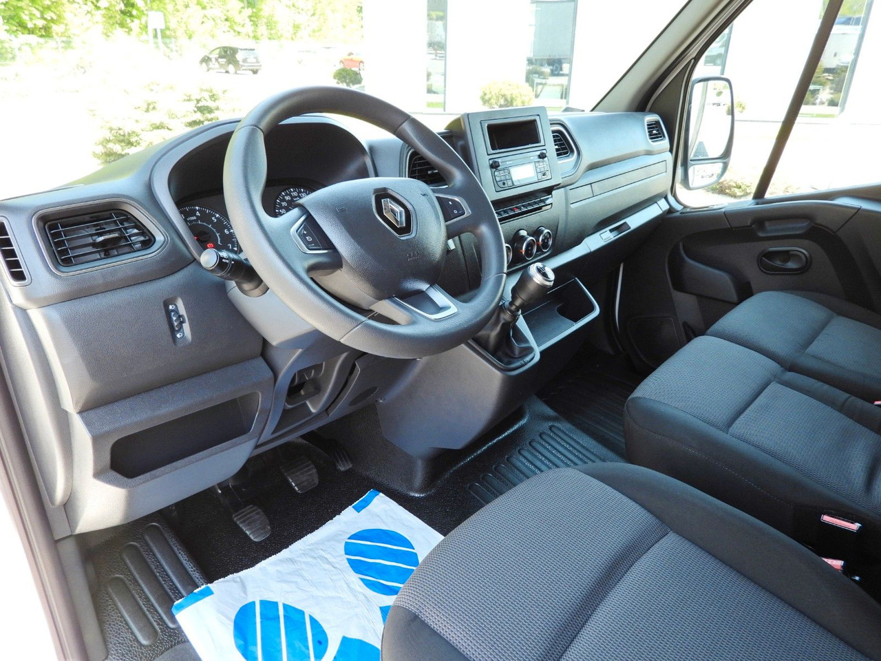 Renault MASTER PRITSCHE PLANE 10 PALETTEN WEBASTO A/C - Varebil med kapell: bilde 2 Renault MASTER PRITSCHE PLANE 10 PALETTEN WEBASTO A/C - Varebil med kapell: bilde 2