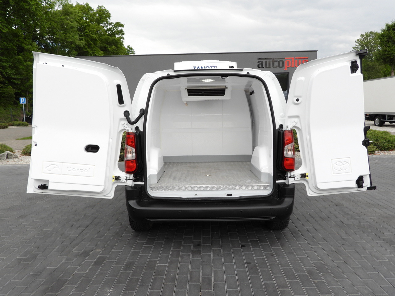 Kjølebil TOYOTA PROACE CITY  REFRIGERATOR VAN -15*C POWER SUPPLY 230V CRUISE CONTROL AIR CONDITIONING  100HP: bilde 13