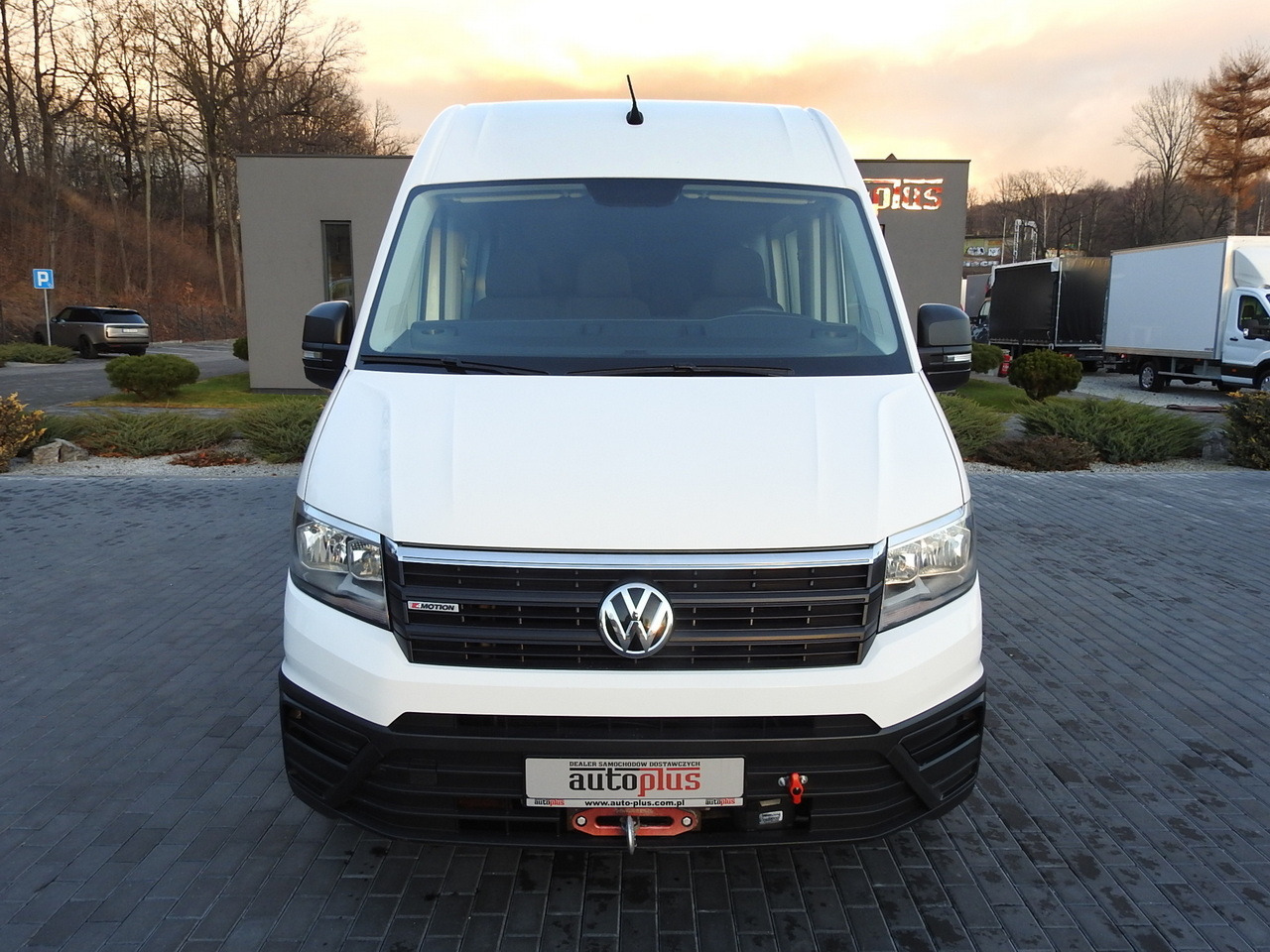 VOLKSWAGEN CRAFTER 4X4 4MOTION BOX DELIVERY VAN 7 SEATS AIR CONDITIONING 140HP - Kassebil: bilde 5 VOLKSWAGEN CRAFTER 4X4 4MOTION BOX DELIVERY VAN 7 SEATS AIR CONDITIONING 140HP - Kassebil: bilde 5