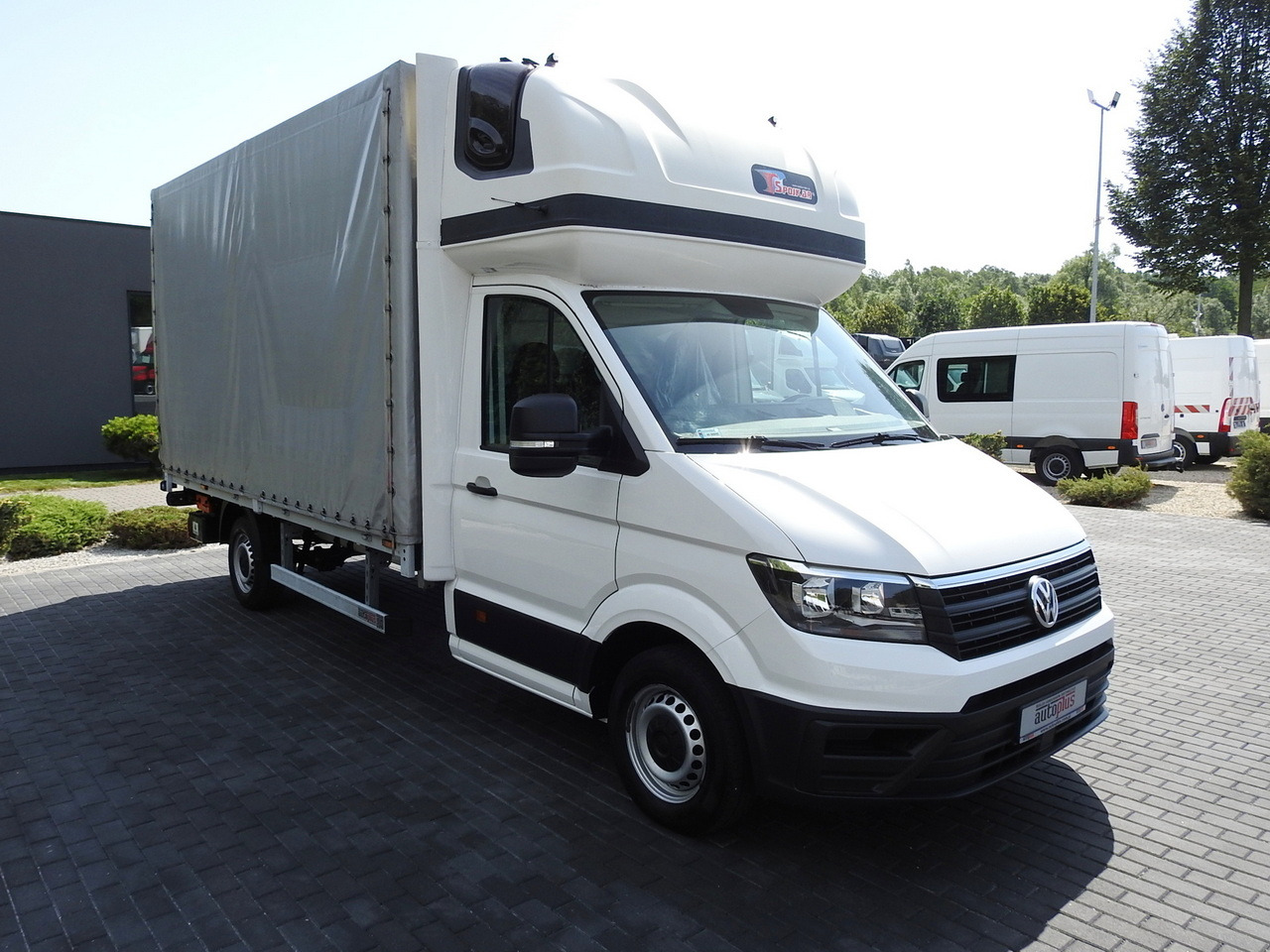 VOLKSWAGEN CRAFTER TARPAULIN LIFT 8 PALLETS WEBASTO CRUISE CONTROL 180HP - Varebil med kapell: bilde 4 VOLKSWAGEN CRAFTER TARPAULIN LIFT 8 PALLETS WEBASTO CRUISE CONTROL 180HP - Varebil med kapell: bilde 4