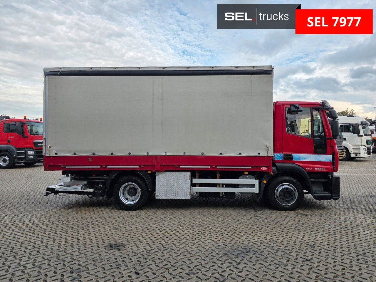 Iveco Eurocargo 120E28 / Ladebordwand / Aluklappen - Kapellbil: bilde 4 Iveco Eurocargo 120E28 / Ladebordwand / Aluklappen - Kapellbil: bilde 4