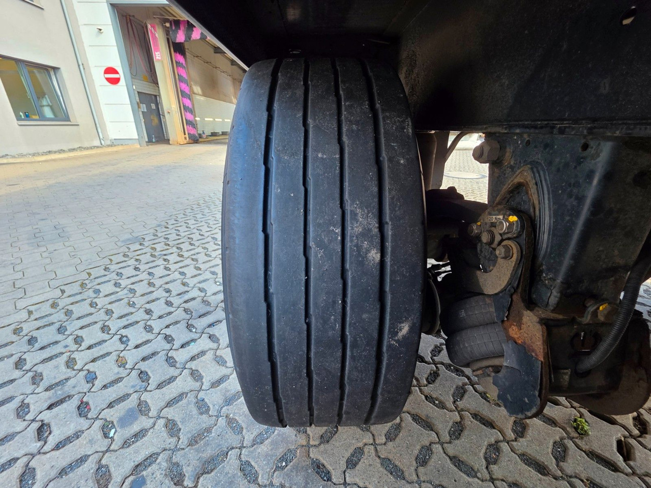 Gardintrailer Krone SD / Liftachse / EDSCHA: bilde 30