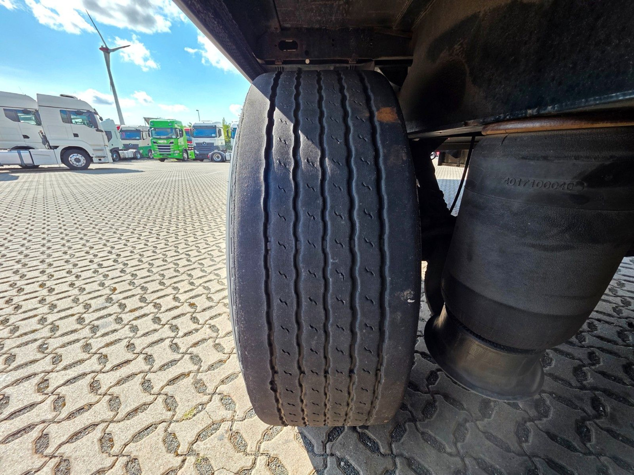 Gardintrailer Krone SD / Liftachse / EDSCHA: bilde 24