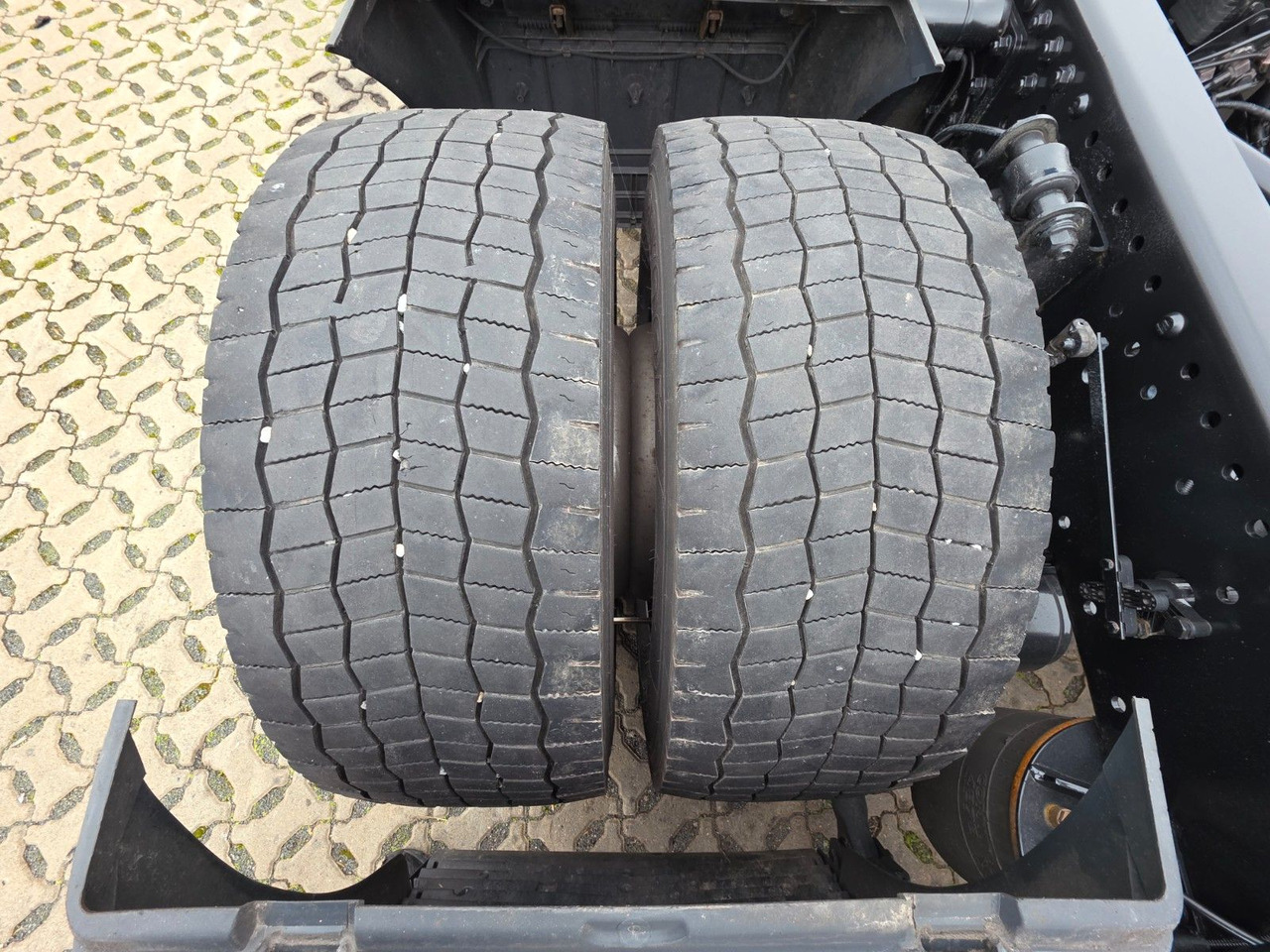 Container-transport/ Vekselflak lastebil MAN TGX 24.460 6x2-2 LL-U / Ldbw / Standklima: bilde 40 Container-transport/ Vekselflak lastebil MAN TGX 24.460 6x2-2 LL-U / Ldbw / Standklima: bilde 40