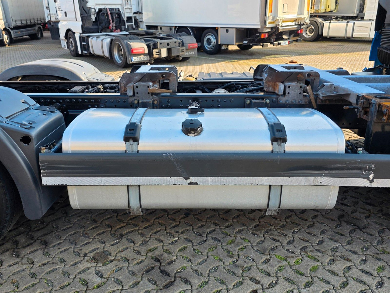 Container-transport/ Vekselflak lastebil MAN TGX 24.460 6x2-2 LL-U / Ldbw / Standklima: bilde 14 Container-transport/ Vekselflak lastebil MAN TGX 24.460 6x2-2 LL-U / Ldbw / Standklima: bilde 14