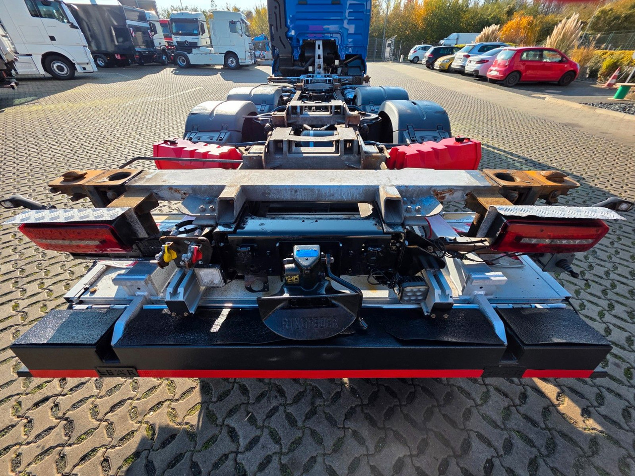 Container-transport/ Vekselflak lastebil MAN TGX 24.460 6x2-2 LL-U / Ldbw / Standklima: bilde 9 Container-transport/ Vekselflak lastebil MAN TGX 24.460 6x2-2 LL-U / Ldbw / Standklima: bilde 9