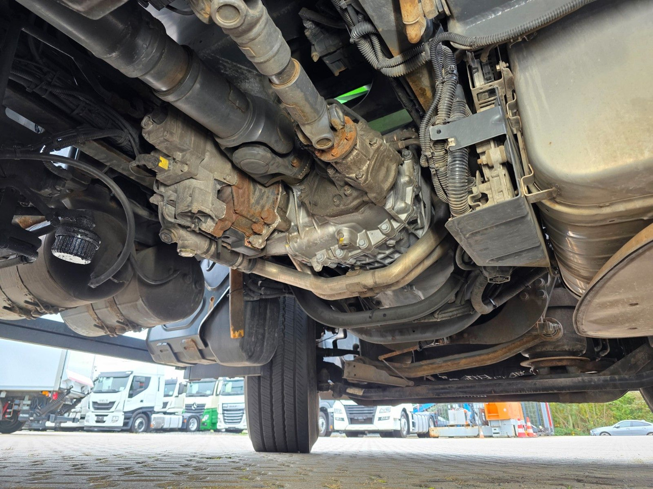 Tankbil Mercedes-Benz Antos 2643 / Ret. / ADR AT / Lenkachse /KOMPLETT: bilde 15