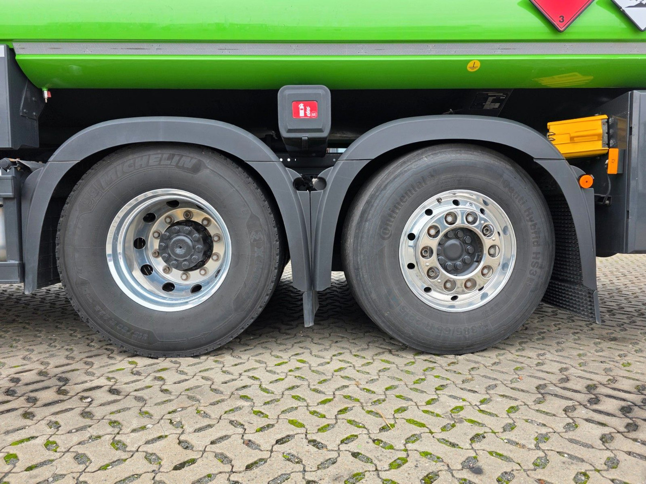 Tankbil Mercedes-Benz Antos 2643 / Ret. / ADR AT / Lenkachse /KOMPLETT: bilde 36