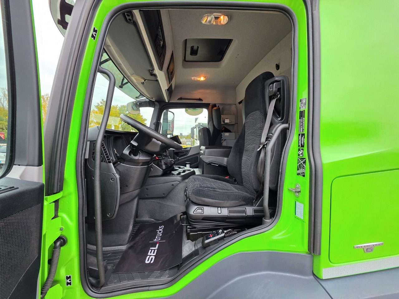 Tankbil Mercedes-Benz Antos 2643 / Ret. / ADR AT / Lenkachse /KOMPLETT: bilde 20