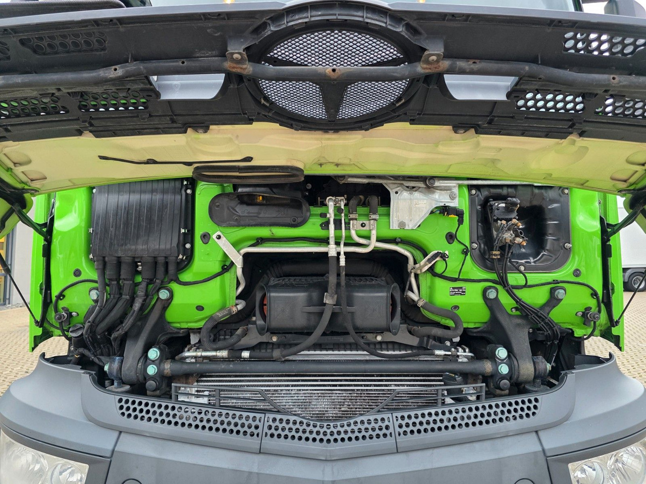 Tankbil Mercedes-Benz Antos 2643 / Ret. / ADR AT / Lenkachse /KOMPLETT: bilde 18