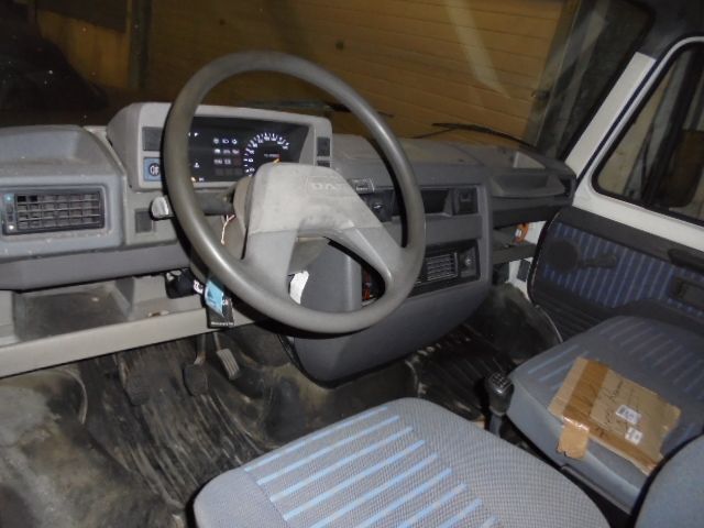 Interior photo 1: Planbil DAF 400 400