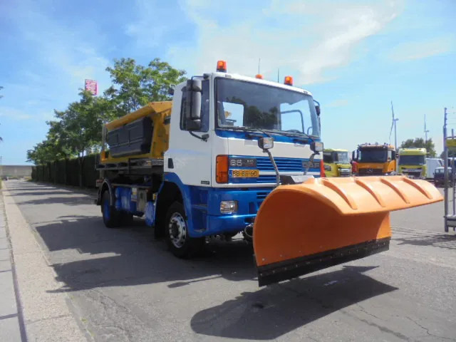 DAF 65.210 ATI 4X4 ZOUT + SNEEUW - Snøfreser: bilde 3 DAF 65.210 ATI 4X4 ZOUT + SNEEUW - Snøfreser: bilde 3
