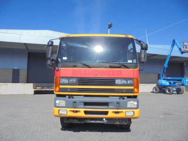 DAF 75.270 ATI 4X4 NL TRUCK - Brannbil: bilde 2 DAF 75.270 ATI 4X4 NL TRUCK - Brannbil: bilde 2