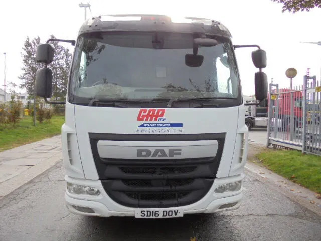 DAF LF 180 FA - Vakuum lastebil: bilde 2 DAF LF 180 FA - Vakuum lastebil: bilde 2