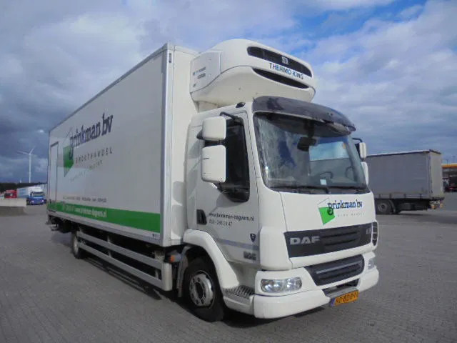 DAF LF 45 210 NL TRUCK - Lastebil med kjøl: bilde 3 DAF LF 45 210 NL TRUCK - Lastebil med kjøl: bilde 3