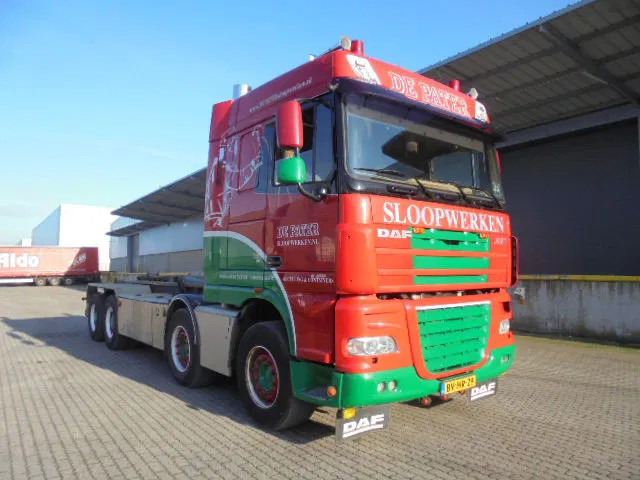 DAF XF 105 410 FAD 8X4 STEEL SUSPENSION - Krokbil: bilde 2 DAF XF 105 410 FAD 8X4 STEEL SUSPENSION - Krokbil: bilde 2