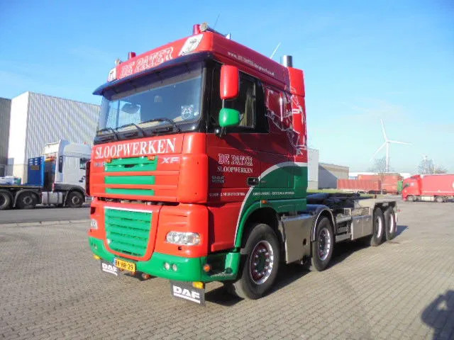 DAF XF 105 410 FAD 8X4 STEEL SUSPENSION - Krokbil: bilde 1 DAF XF 105 410 FAD 8X4 STEEL SUSPENSION - Krokbil: bilde 1