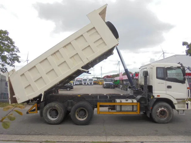 Leie Diversen FOTON DAIMLER TX 3234 6X4 10 IN STOCK FOTON DAIMLER TX 3234 6X4 TAX FREE Diversen FOTON DAIMLER TX 3234 6X4 10 IN STOCK FOTON DAIMLER TX 3234 6X4 TAX FREE: bilde 6