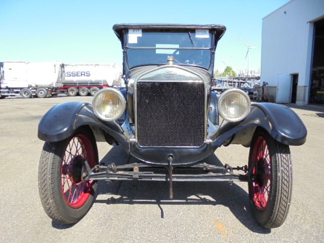 Ford Model T RUNABOUT - Sedan: bilde 2 Ford Model T RUNABOUT - Sedan: bilde 2