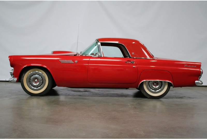 Ford Thunderbird V8 - Personenbil: bilde 2 Ford Thunderbird V8 - Personenbil: bilde 2