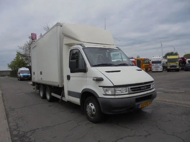 Iveco Daily 40 C14 HPI TREKKER OPLEGGER - Varebil med skap, Varebil med dobbelt førerhus: bilde 3 Iveco Daily 40 C14 HPI TREKKER OPLEGGER - Varebil med skap, Varebil med dobbelt førerhus: bilde 3