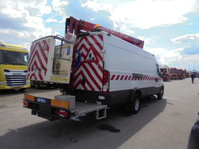 Iveco Daily 70 70C17 - Lastebil, Kranbil: bilde 5 Iveco Daily 70 70C17 - Lastebil, Kranbil: bilde 5