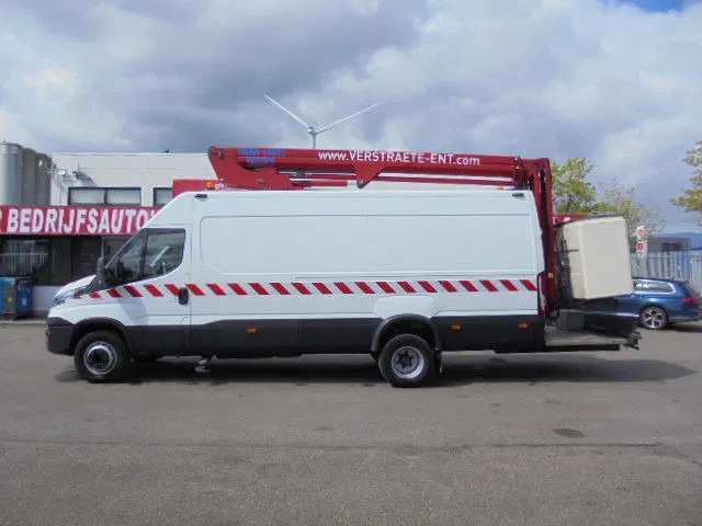 Iveco Daily 70 70C17 - Lastebil, Kranbil: bilde 3 Iveco Daily 70 70C17 - Lastebil, Kranbil: bilde 3