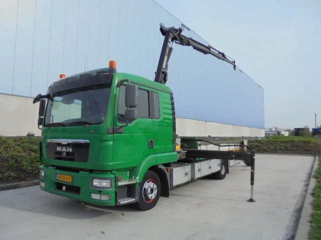 MAN TGL 12.220 - Planbil, Kranbil: bilde 1 MAN TGL 12.220 - Planbil, Kranbil: bilde 1