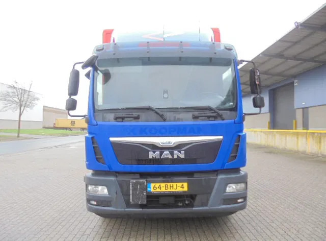 MAN TGM 12.250 NL TRUCK TUV 06-26 - Skapbil: bilde 2 MAN TGM 12.250 NL TRUCK TUV 06-26 - Skapbil: bilde 2
