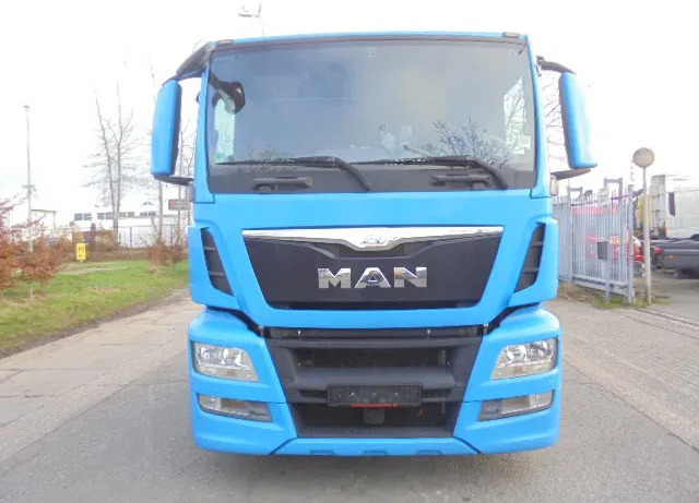 MAN TGS 23.440 6X2 RETARDER - Transporter lastebil: bilde 2 MAN TGS 23.440 6X2 RETARDER - Transporter lastebil: bilde 2